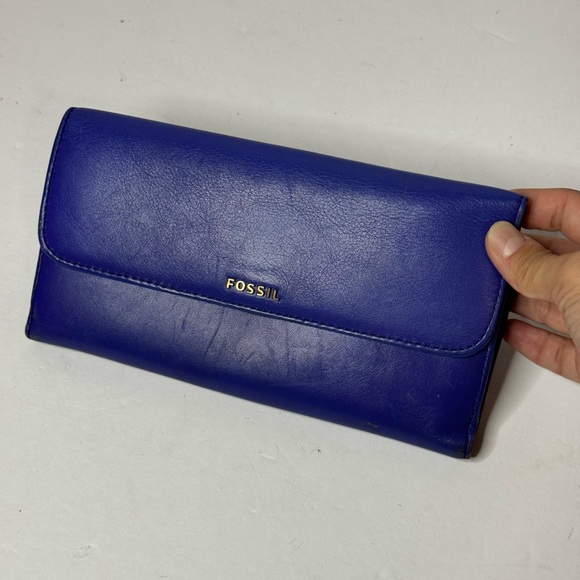 FOSSIL MEMOIR DEEP VIOLET FLAP CHECKBOOK CLUTCH PURSE WALLET - Picture 1 of 10